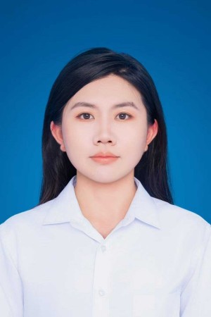 章雪丽.jpg